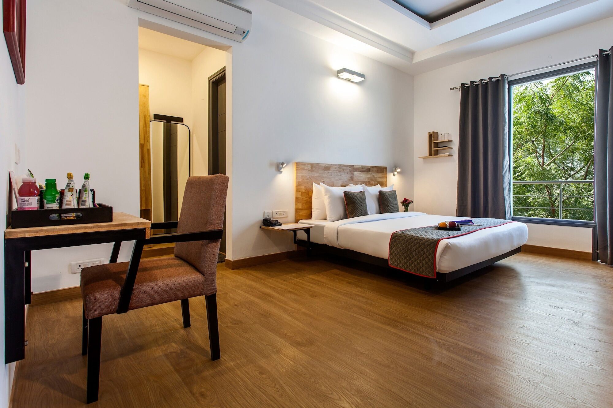 Super Townhouse Mg Road Pune Exterior foto